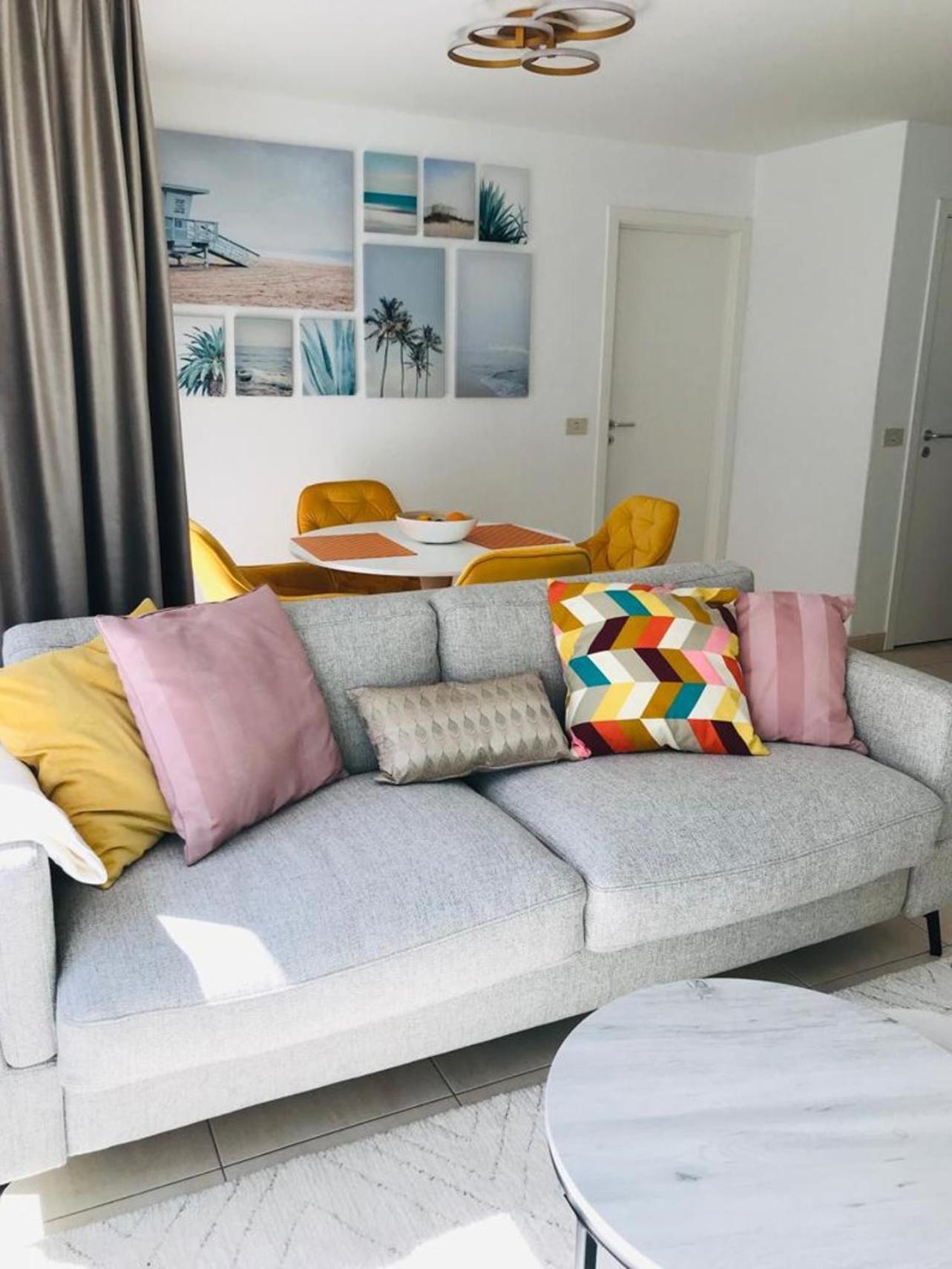 Urbanstay Suites - Beachfront Apartment In Knokke Eksteriør bilde