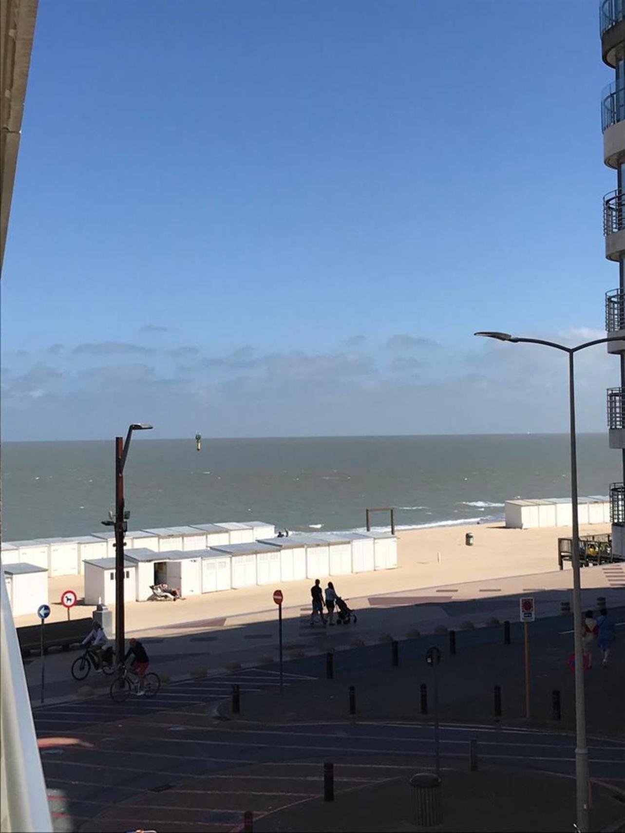 Urbanstay Suites - Beachfront Apartment In Knokke Eksteriør bilde